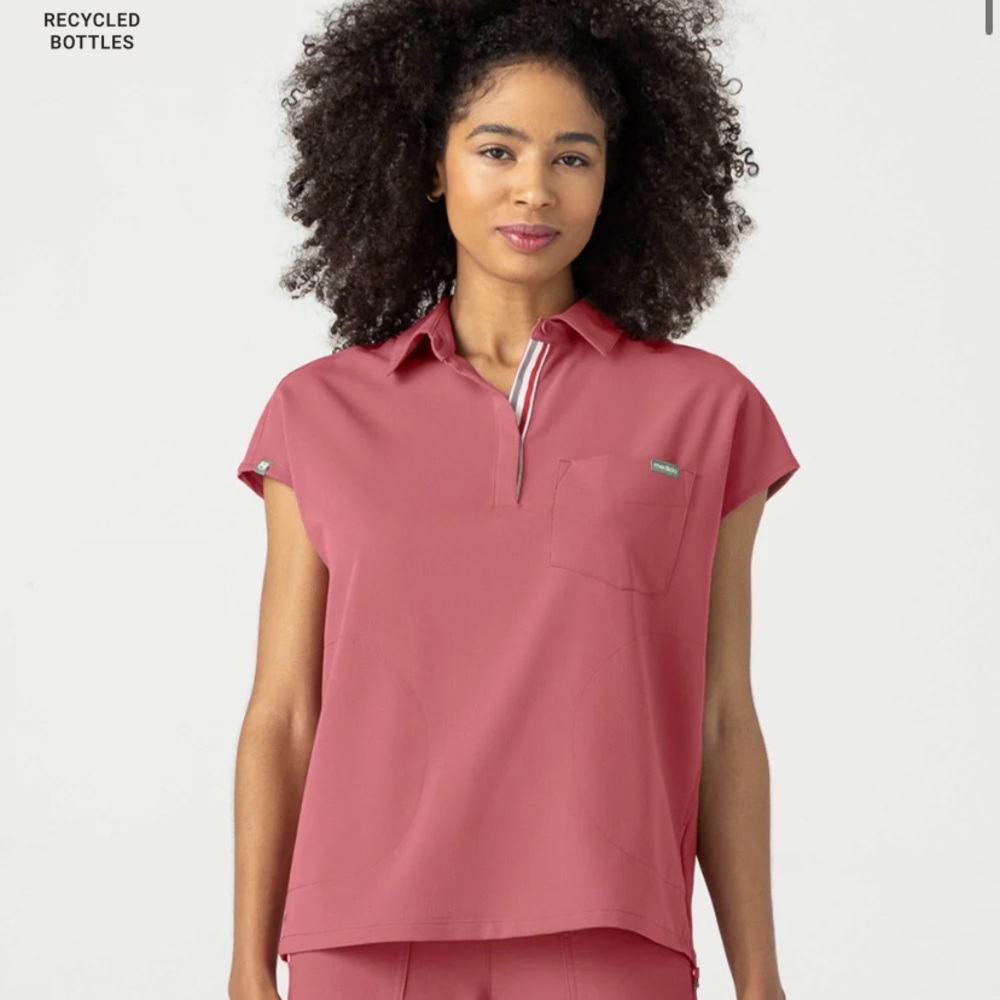 Mediclo collared scrub top